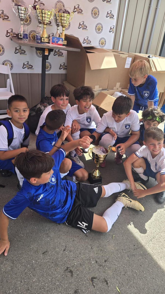 Our U10 Boys had a blast at the Tiamo Festival Cup in St. Catharines over the weekend ⚽️

We are proud of you all for representing our badge ⚔️

Thank you for hosting us <a href="/RomaWolvesSC/">St. Catharines Roma</a> 🙌

#yOuRSC
