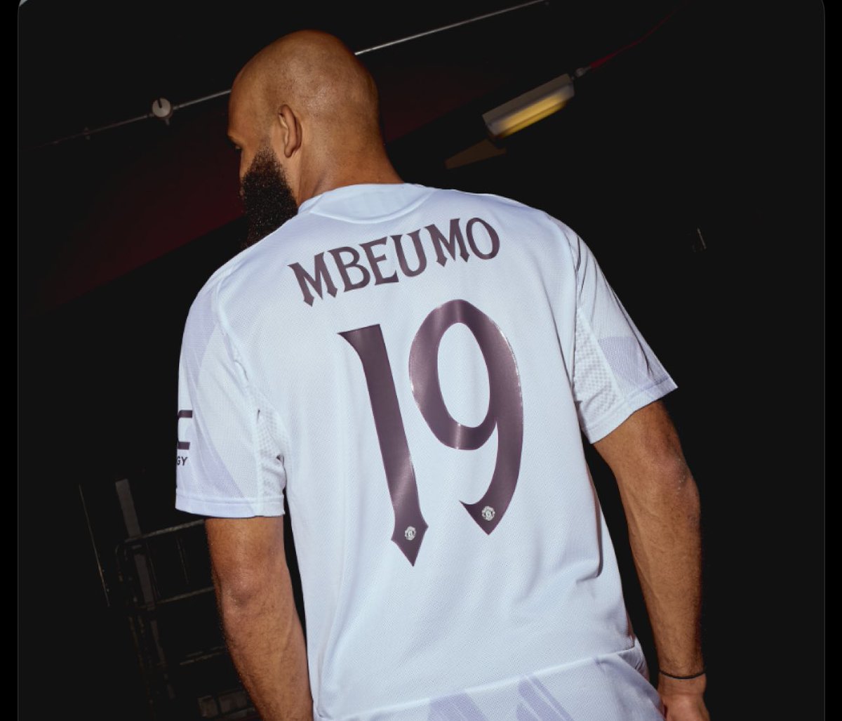 AmorimBalll_'s tweet image. The new NUMBER 19!๐