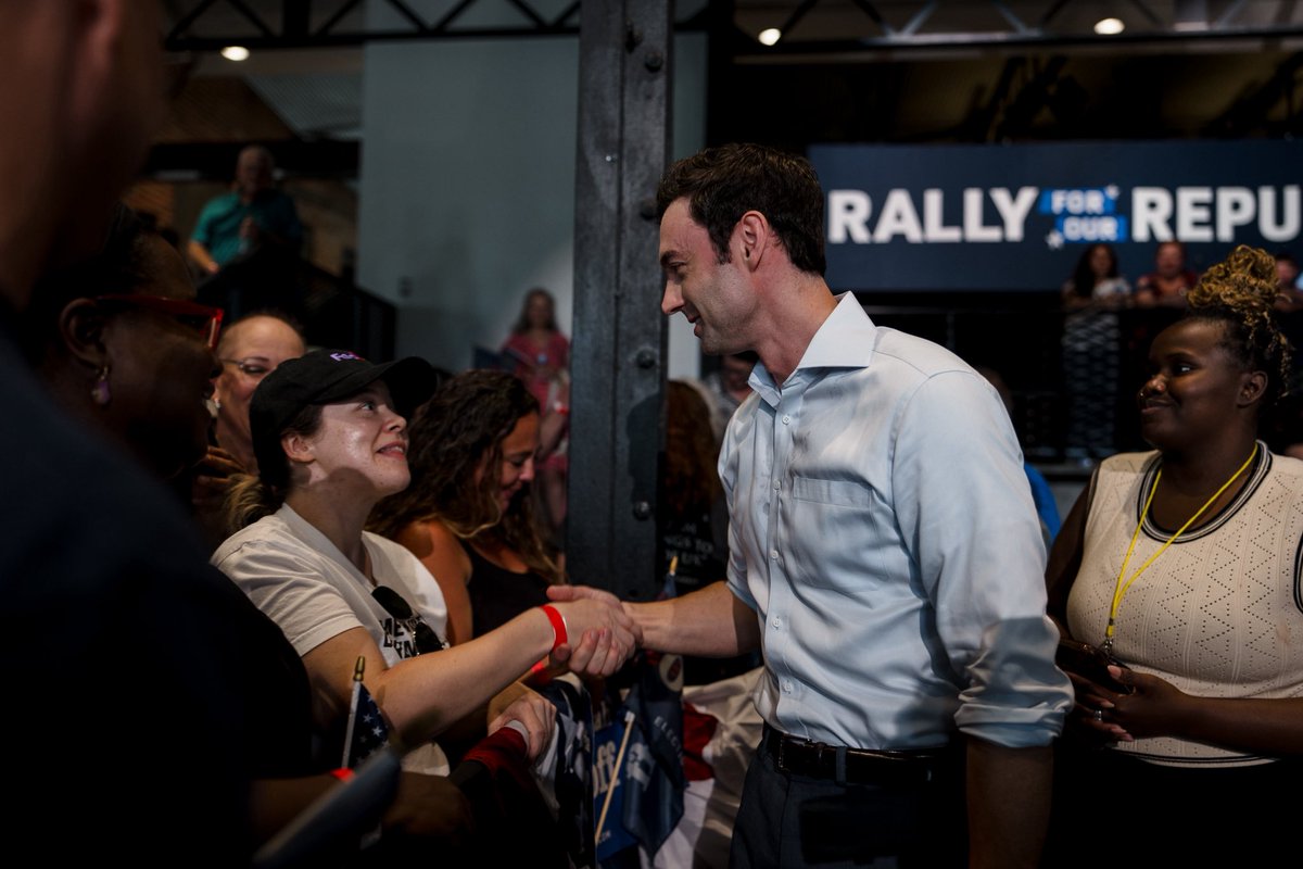 swareknowsbest's tweet photo. Georgia! ❤️🙌🏾 #Gapol https://t.co/6H0RT4SN4O