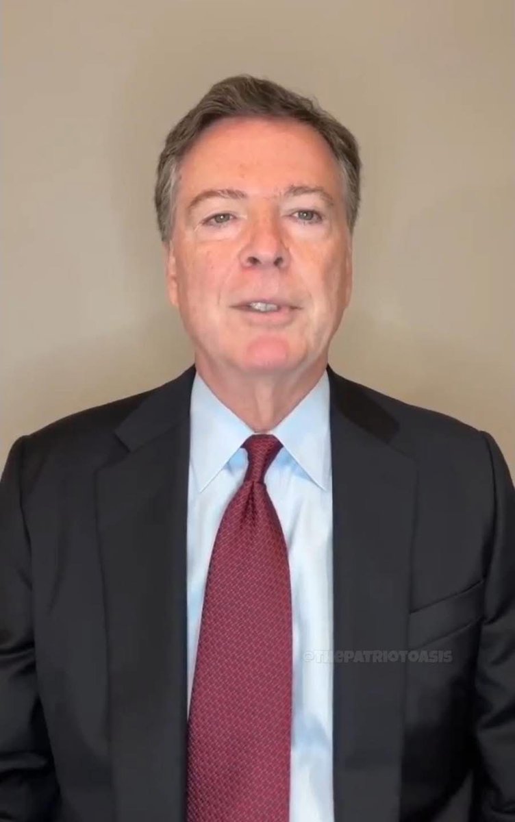 BarronTNews_'s tweet image. 🚨JUST IN: James Comey releases video where he BASHES President Trump's DOJ for Firing his Daughter Maurene Comey: “The revivor is in grave danger right now. Trump and the hacks who lead the Dept. of Justice are hammering at the dam."