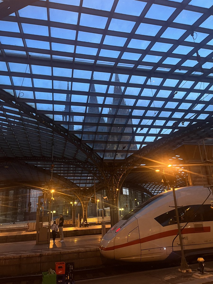 Julia Bayer (@bayer_julia) on Twitter photo Welcome to <a href="/quiztime/">Verif!cation Quiz Bot</a> and it’s #MondayQuiz
🚂 7th of July, leaving or arriving?
📮reply just to me with an answer
🤝 reply to all for collaboration
🌈have fun Welcome to <a href="/quiztime/">Verif!cation Quiz Bot</a> and it’s #MondayQuiz
🚂 7th of July, leaving or arriving?
📮reply just to me with an answer
🤝 reply to all for collaboration
🌈have fun