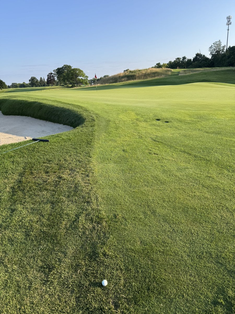 StevenCheah's tweet image. The thing about my golf game is that I slice my driver pretty often. I’m not super comfortable hitting with woods or hybrids. My 5 or 6 irons are inconsistent. 7-9 are solid. PW + SW are fun for loft. But I struggle chopping these. I putt this ball. I’m also just ok at putting.