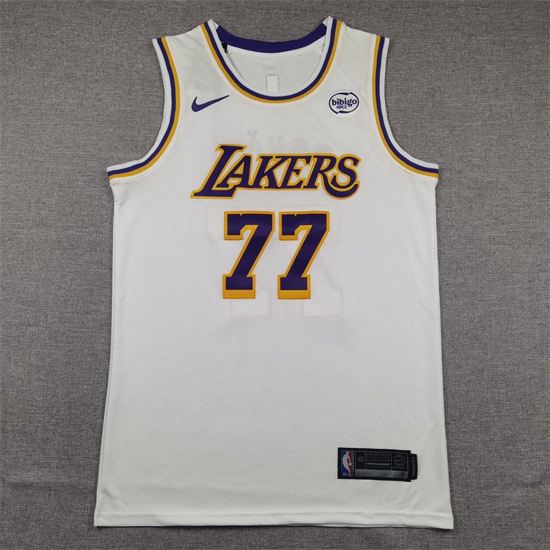 Pasion_Basket2's tweet image. 💥 SORTEO INTERNACIONAL CAMISETA DE LUKA DONCIC 💥
Para participar:
1️⃣ Da RT al tweet
2️⃣ Síguenos a mí y a @NBAFutQuality
El ganador se anunciará a los 500 RTs y elegirá el modelo que desee
🍀 ¡MUCHA SUERTE A TODOS! 🍀