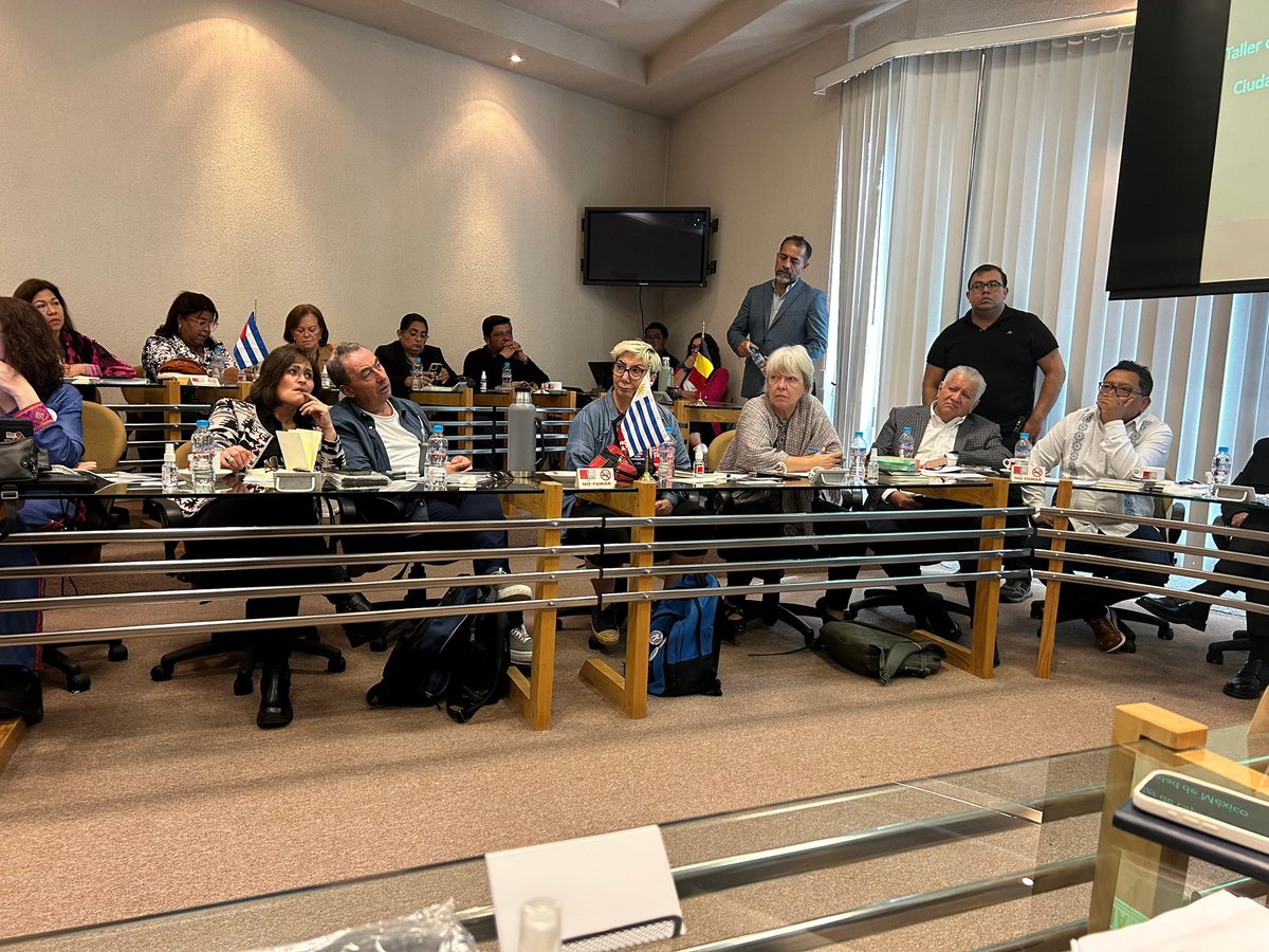 📍 Ciudad de México 
SALCo presente en la sede de SITATYR en el inicio la Primera Jornada del Taller FIA-LA, UNI Américas y PANARTES.
📢 Participamos junto a compañeras y compañeros de toda la región en defensa de los derechos de las y los trabajadores de la comunicación ✊🎙️🌎