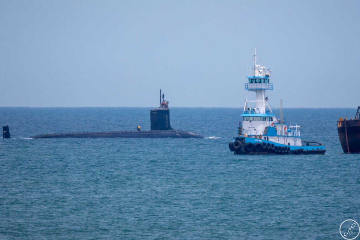 WarshipCam's tweet image. USS Texas (SSN 775) Virginia-class Block 1 attack submarine leaving Port Canaveral, Florida - July 21, 2025
SRC: TW-@JerryPikePhoto