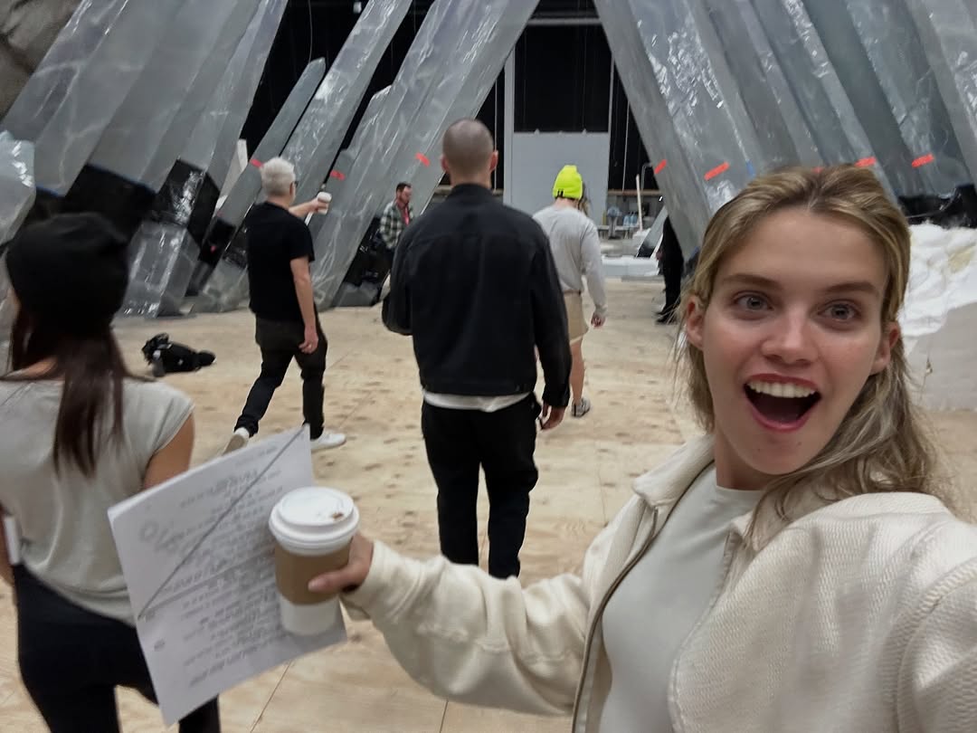 bestofhoult's tweet image. nicholas hoult’s bald head stuns on sara sampaio’s instagram