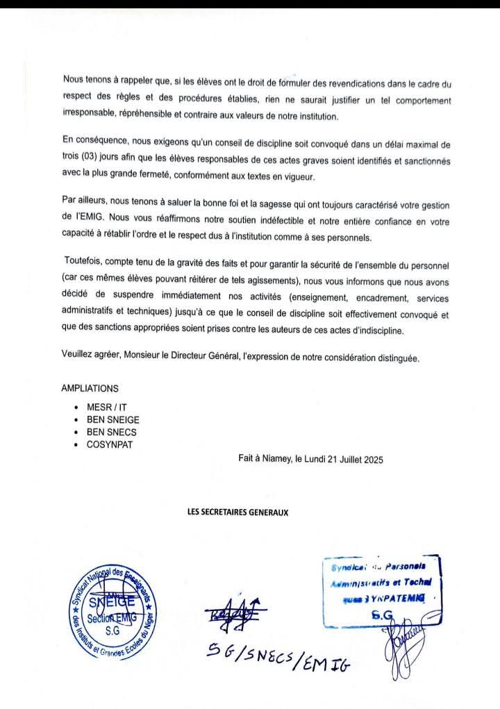 AhmadouAtafa's tweet image. 🔴 Niger : Les syndicats de l’EMIG suspendent leurs activités après la séquestration d’enseignants et de personnel par des élèves en colère le 18 juillet. Ils exigent un conseil de discipline sous 3 jours et des sanctions. #Niamey #EMIG #Éducation
