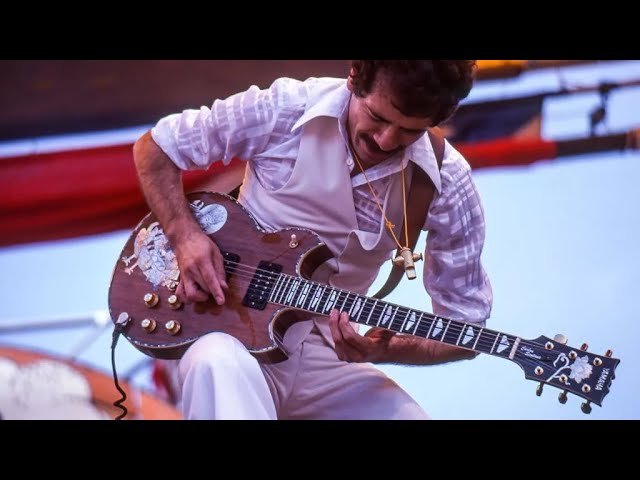 LegareAlexandr1's tweet image. Santana 78 ans
Samba pa ti avec sa Yamaha SG2000
Ses PRS à $20K me laisse de glace 🤣😂 j'en prendrai une pareil 🥰