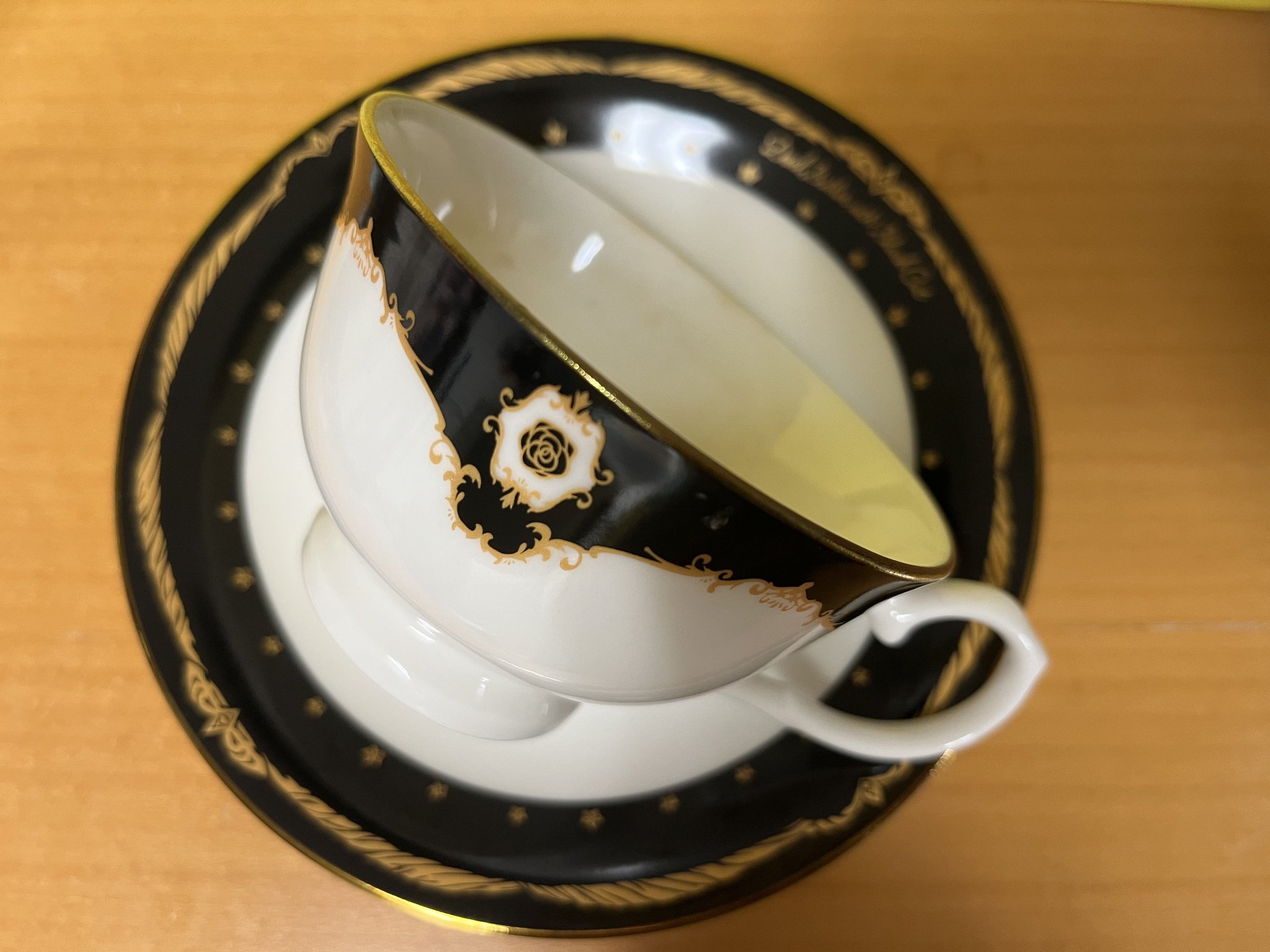 あくねこ展　ティーカップ&ソーサー／悪魔執事と黒い猫 カップ ソーサー あくねこ展 ティーカップ&ソーサー／悪魔執事と黒い猫 カップ