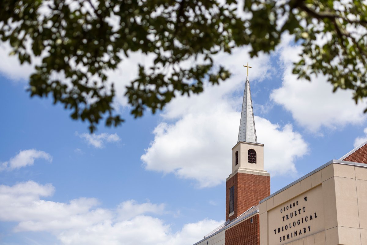 TruettSeminary's tweet image. Summer skies. ☀️