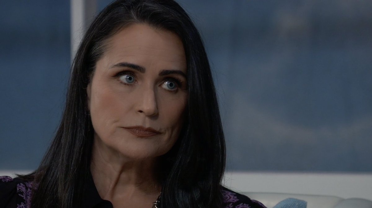 GeneralHospital's tweet image. Lois is reeling from her surprise reunion with Brook Lynn (and subsequent firing). Is their relationship broken beyond repair?
#GH is emotional, new and starts RIGHT NOW on ABC! @RenaSofer