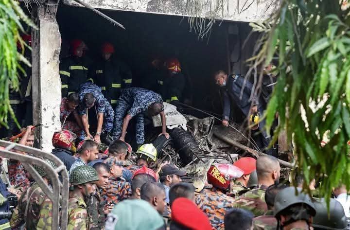 mohmedimran5550's tweet photo. We, the Rohingya Community, are deeply saddened by the tragic BAF jet crash in Uttara, Dhaka. Our heartfelt condolences and prayers go to the victims, families, and all affected.
#RohingyaCommunity #PrayersForBangladesh #Condolences #Solidarity https://t.co/3n0ALmvSK7