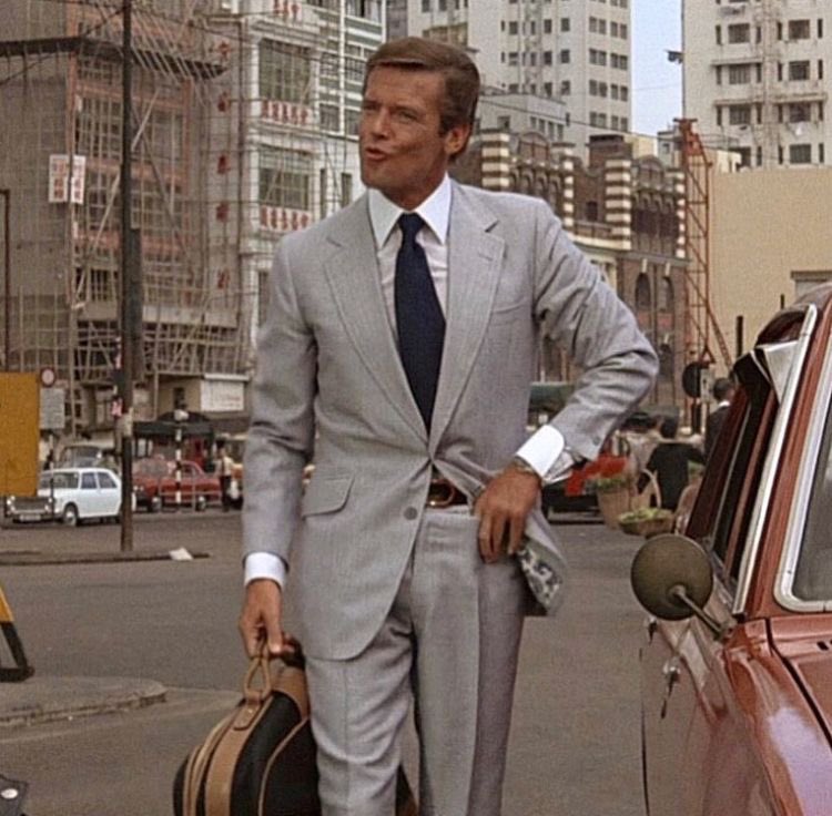 oldstocky's tweet image. Leaving the office after showing up 17 minutes late, sending one email and flirting with the secretary all day