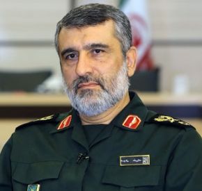KjMasaf's tweet image. ای آنکه آبرویت را با خدا معامله کردی
دلم ناگهان یاد تو افتاد شکست.💔