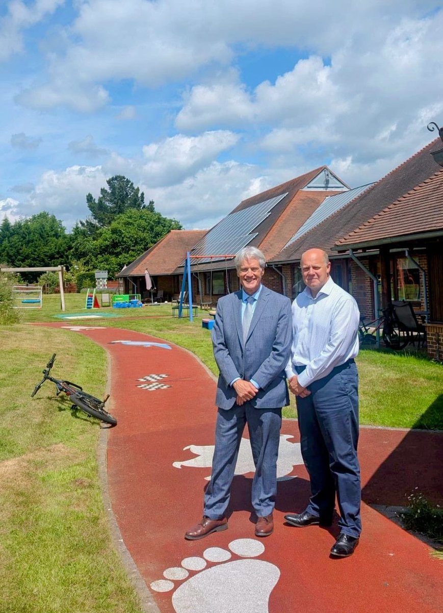 ChelFulhamBen's tweet image. Good news: @trinityhospice & @SSChospices, who provide excellent care for Chelsea & Fulham residents, among those to benefit from £75m govt funding to upgrade facilities in hospices. This follows £25m in Feb & delivers £100m promised in Dec, their largest ever funding boost.