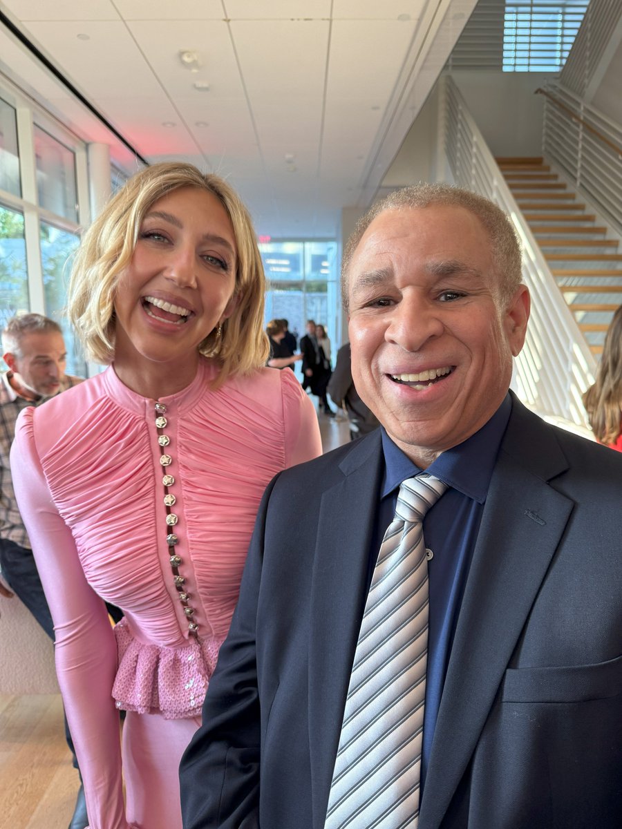 johnsemper's tweet image. Sharing a laugh with SNL&apos;s Heidi Gardner.