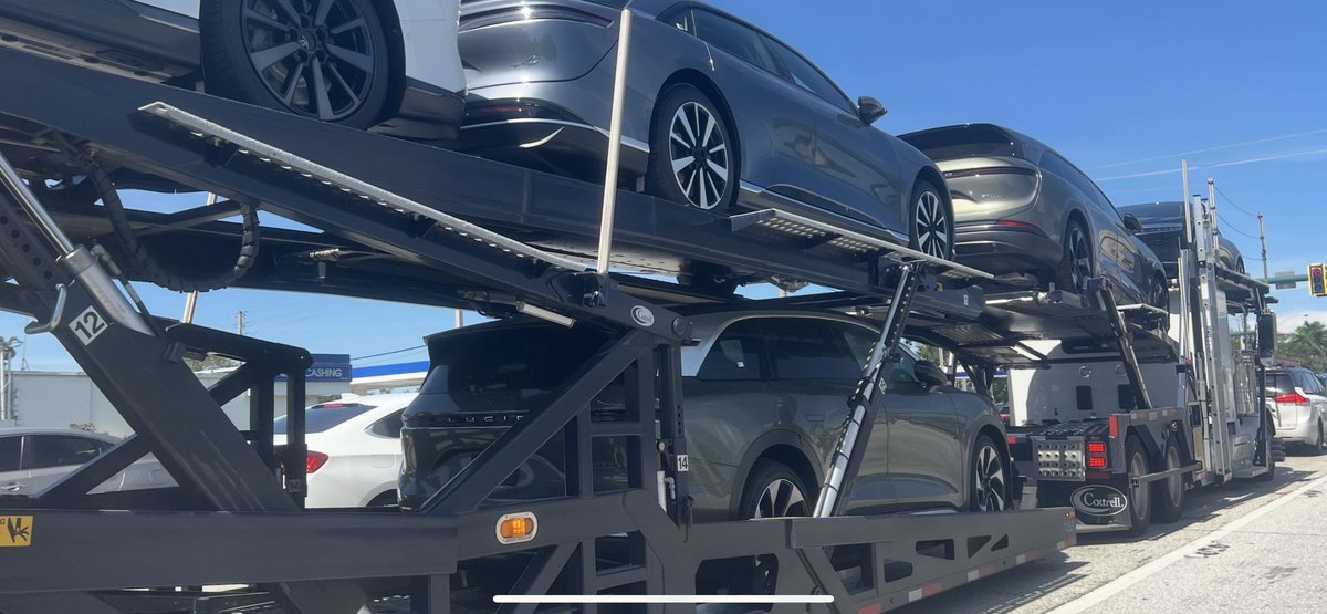 OmarAtway's tweet image. More gravity’s arriving in Palm Beach, County Florida @LucidMotors