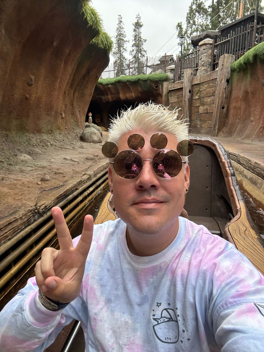 DisneyScoopGuy's tweet image. I didn’t expect to be riding Tiana’s Bayou Adventure at Disneyland in the rain…in late July…but I’m not complaining!