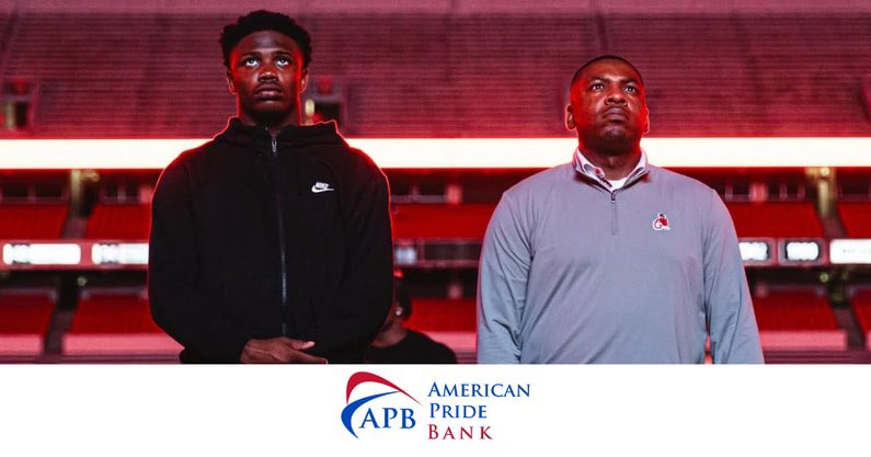 DawgsHQ's tweet image. Georgia 2026 RB Board: Where does Georgia go for second RB in class? #GoDawgs
Story: on3.com/teams/georgia-…