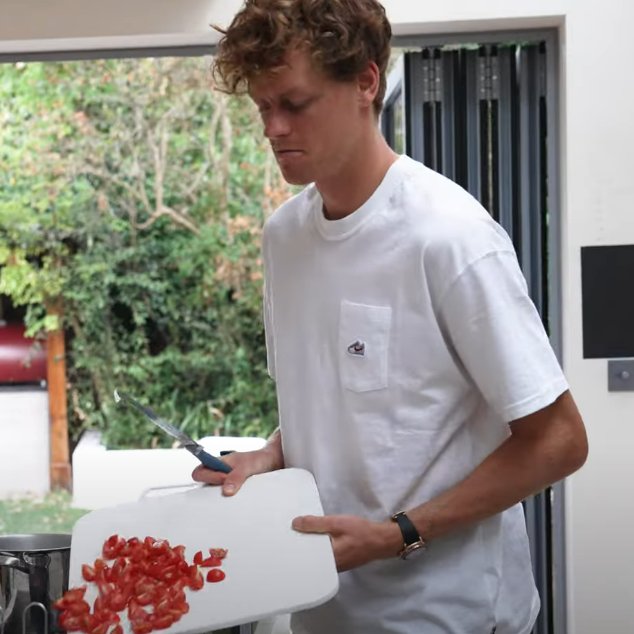 giovannipelazzo's tweet image. Jannik Sinner e la sua vittoria a Wimbledon in 13 minuti di vlog 🔥🔥🔥
👇
youtube.com/watch?v=OhYweZ…