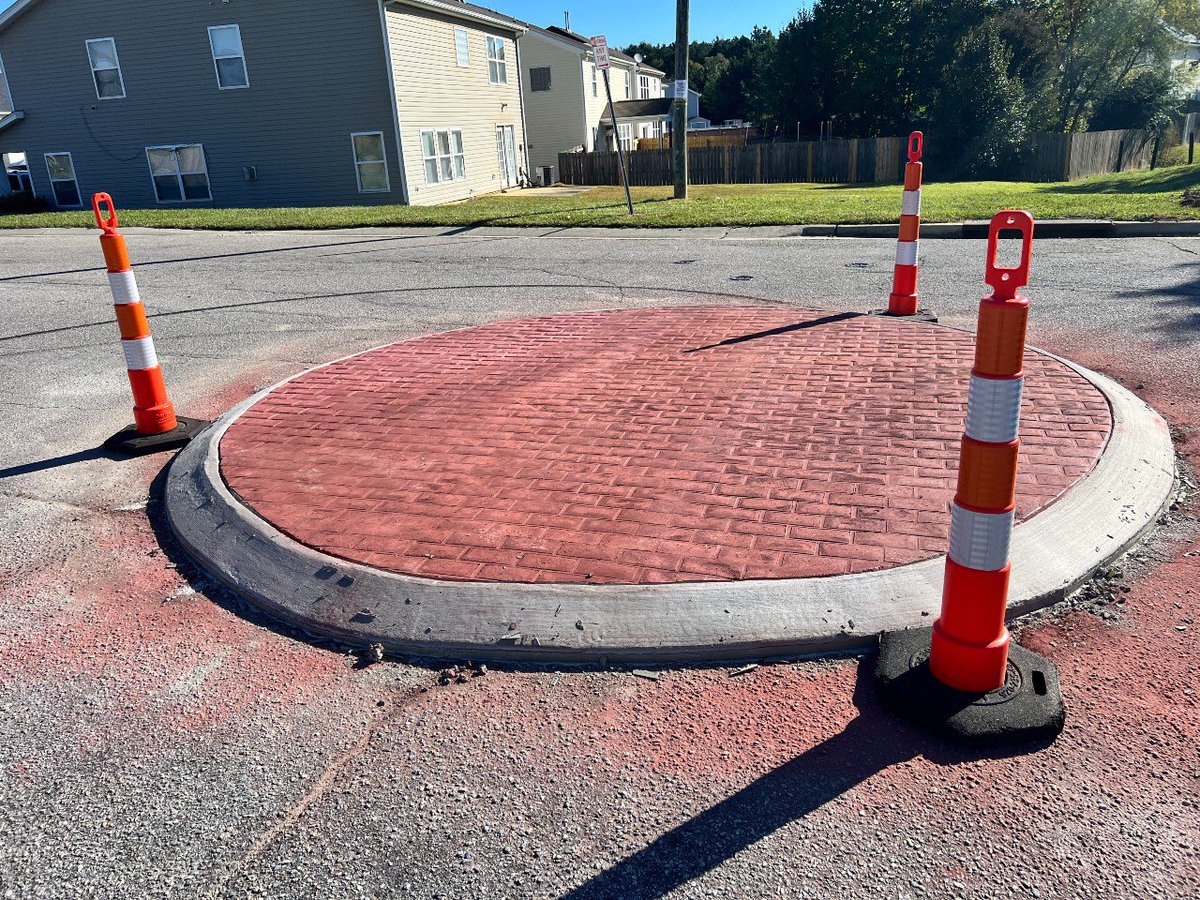 Raleigh, we’re slowing things down…in the best way.

More traffic calming projects are coming this summer! Expect new speed bumps, traffic circles, and other changes to help reduce speeding in neighborhoods. 

Learn more ➡️ raleighnc.gov/projects/traff…