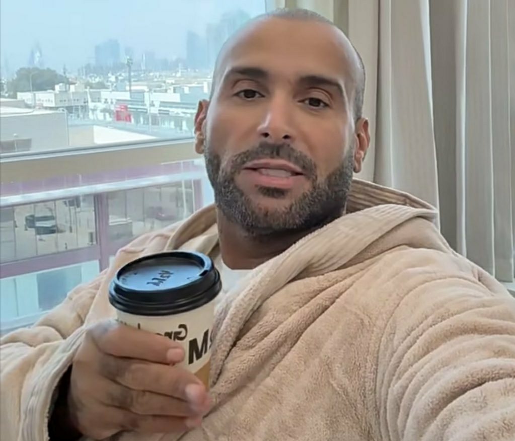 انا قررت قرارنهائي لارجعه فيه
بإذن الله(جميع من تابع حسابي)رح يفوزمعاي اليوم وأحفظواعني هذي التغريدة
الجميع رح يفوزبإذن الله
لايجي متابع يقول أناشاركت معاك وتعبت ولافزت الآن فرصتك للفوز 
تابعني 
سوي رتوويت🔄لايك❤️
وضع تم🇸🇦 
#اقدح_مع_بوعبدالله1