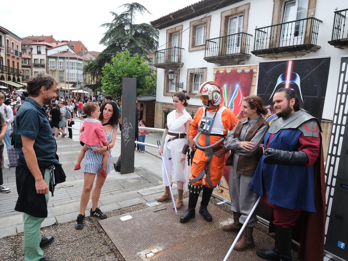Tampoco faltó el ya tradicional photocall de Star Wars en el #celsius2025. Maravilla