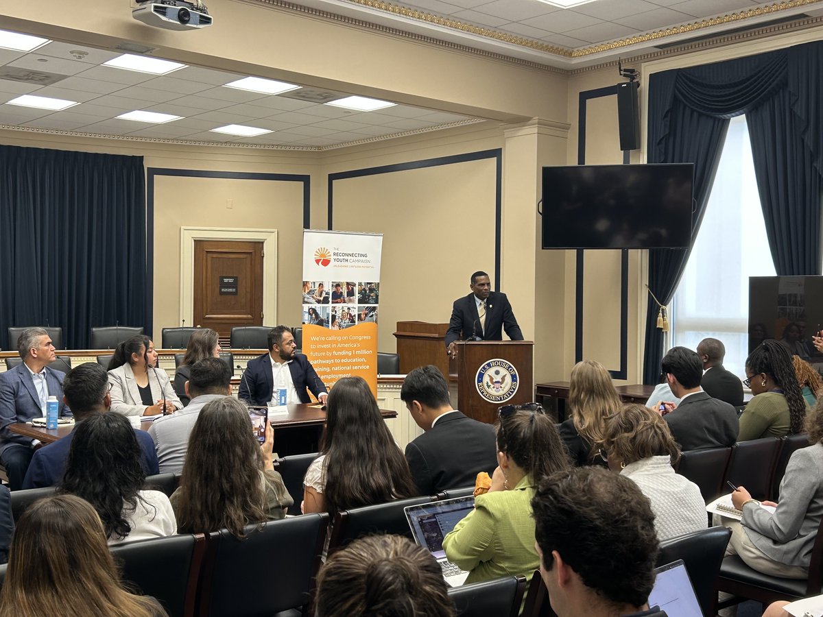 RepBurgessOwens's tweet image. Great to join the Reconnecting Youth Campaign to talk about one of the most important missions we have: restoring the pipeline between young people and their purpose. Thankful for all this organization does to educate and support America’s next generation of leaders.