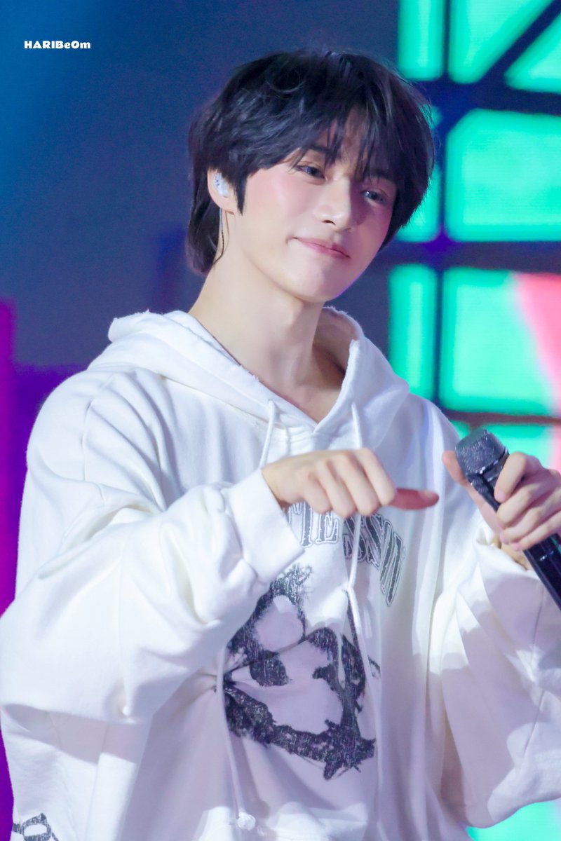 HARIBeOm_313's tweet image. εïз 250721 εïз 쇼케
🐶🐶🐶
#투모로우바이투게더
#범규 #BEOMGYU #TXT_범규
#TXT #TOMORROW_X_TOGETHER #ボムギュ