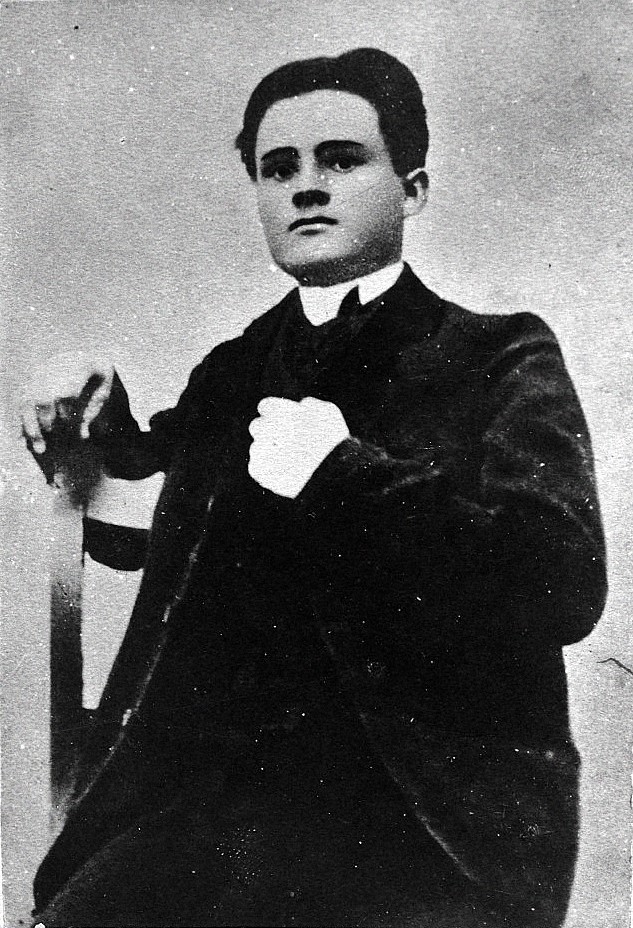 wrkclasshistory's tweet image. #OtD 21 Jul 1905 Polish socialist and independence activist Stefan Alexander Okrzeja was executed for carrying out a bomb attack on Russian imperial police in Praga, Warsaw, which killed one and injured three stories.workingclasshistory.com/article/9383/s…