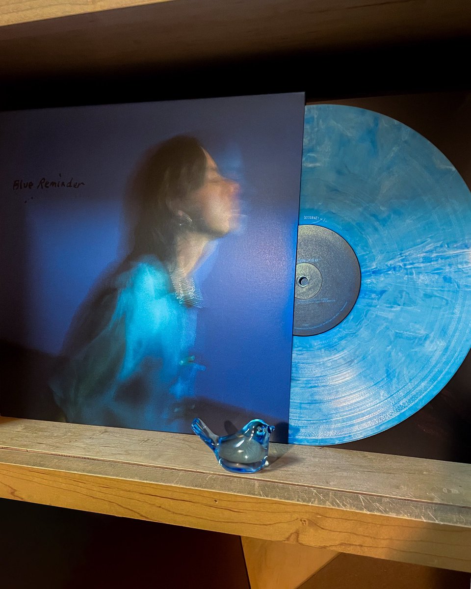 Fat Possum Records (@fatpossum) on Twitter photo 🌀GIVEAWAY ALERT: Pre-save <a href="/hand_habits/">hand habits</a> Blue Reminder to be entered to win a record, a bluebird of happiness 🕊️, as well as a special gift from Meg. handhabits.ffm.to/presavecontest 🌀GIVEAWAY ALERT: Pre-save <a href="/hand_habits/">hand habits</a> Blue Reminder to be entered to win a record, a bluebird of happiness 🕊️, as well as a special gift from Meg. handhabits.ffm.to/presavecontest