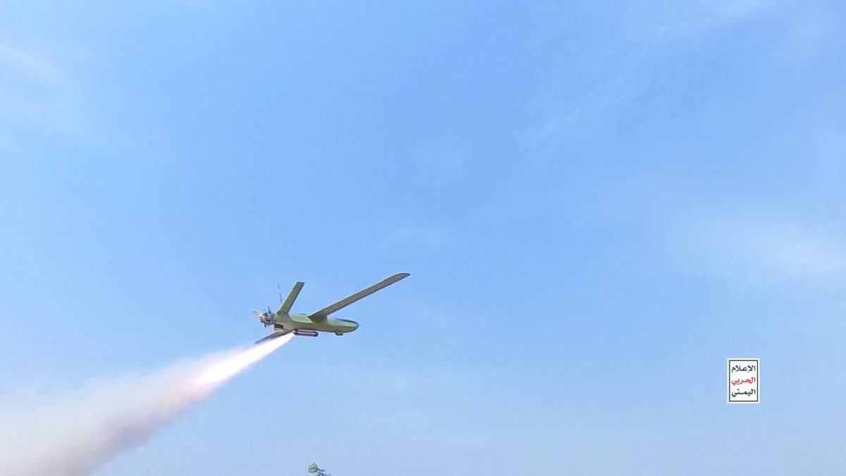 Yemeni_Military's tweet image. In response to the aggression against our country,
The Air Force of the Yemeni Armed Forces carried out a qualitative military operation targeting:
Lod Airport
Another military target in the Yaffa area
The Port of Umm al-Rashrash
Ramon Airport
A vital site in the Ashdod…