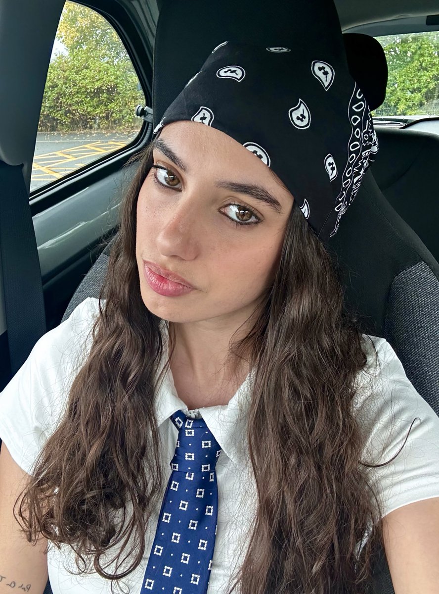 softestbandito's tweet image. bandana buds
happy selfie day! ⭐️
#pilotstwtselfieday #pilottwtselfieday