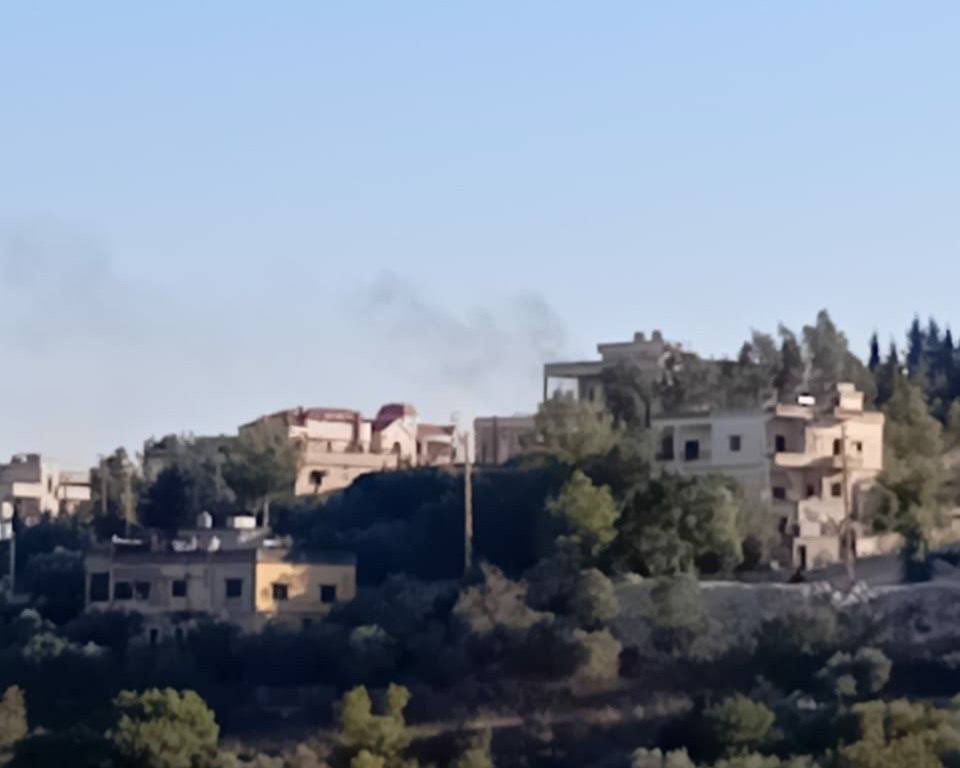 galpalpheebs's tweet image. ‼️An Israeli drone strike targeted a car in Al Tiri south Lebanon, initial reports of one martyr