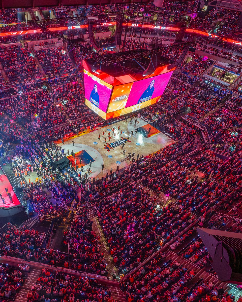 GainbridgeFH's tweet image. Indianapolis showed up for womenβs hoops. Still thinking about these fans at #WNBAAllStar2025 π
