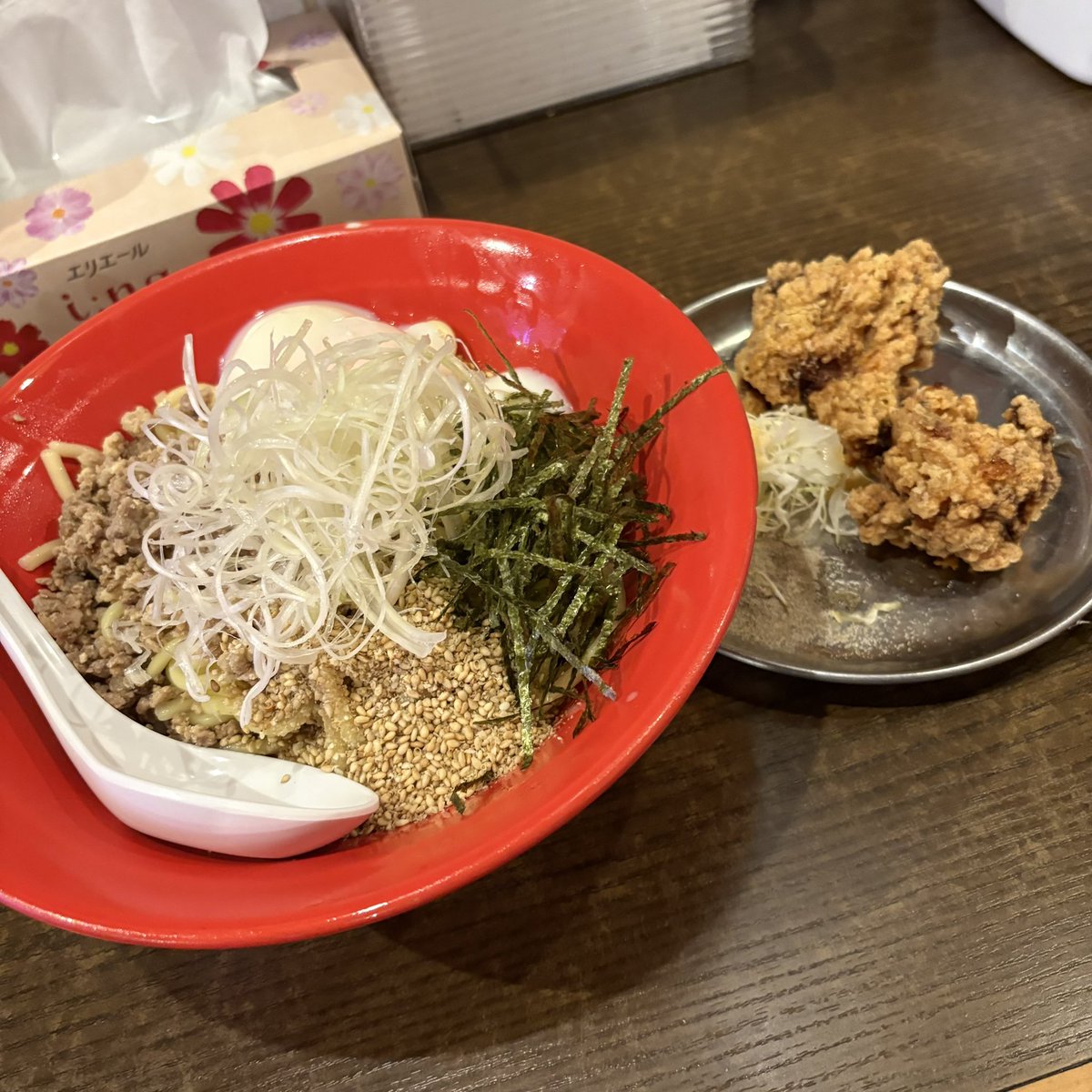 マジで辛いの苦手なのに担々麺が俺の中でかなり熱い