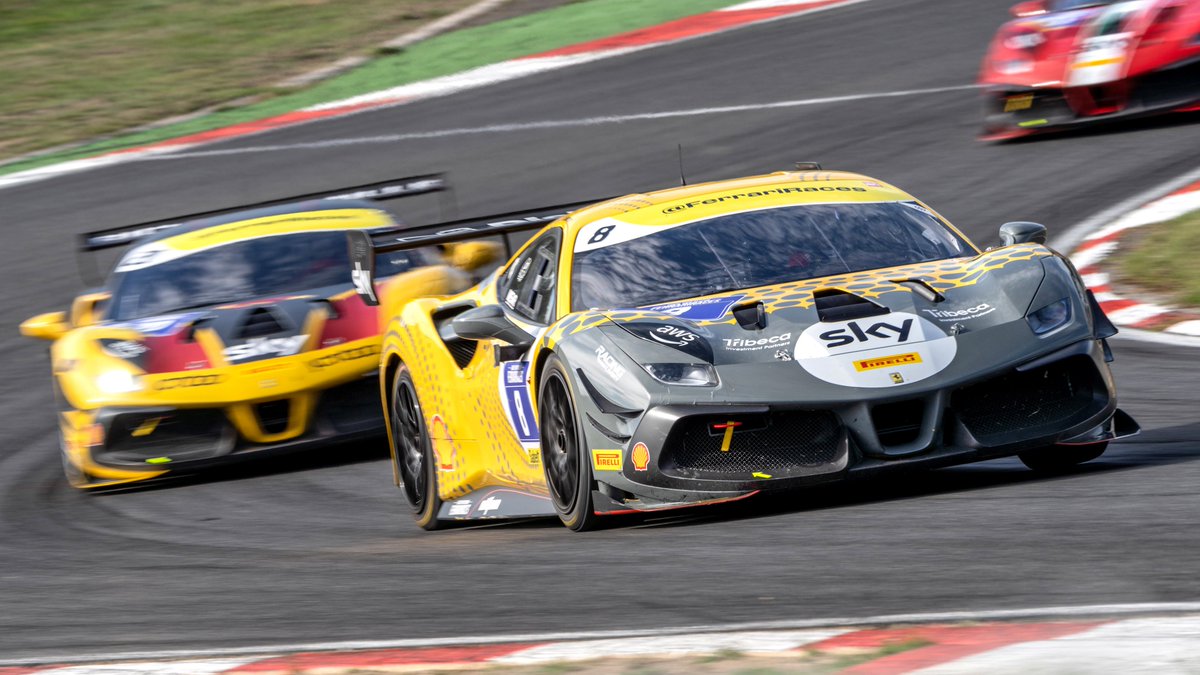 DoningtonParkUK's tweet image. Ferrari Challenge UK roars into Donington Park this weekend (26/27 July) 🏁
Italian supercars will take over when Ferrari Challenge UK brings Maranello to the East Midlands🐎
🎟️ donington-park.net/2025/july/ferr…