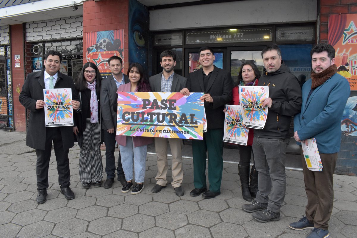 DPRMagallanes's tweet image. 🎭📚🎶 Hoy se realizó el lanzamiento en Magallanes del Pase Cultural, el que busca que miles de chilenos y chilenas que cumplan 18 o 65 años durante 2025 accedan a una amplia gama de experiencias culturales.
Si quieres saber cómo activar el tuyo, visita chilecultura.gob.cl 💻
