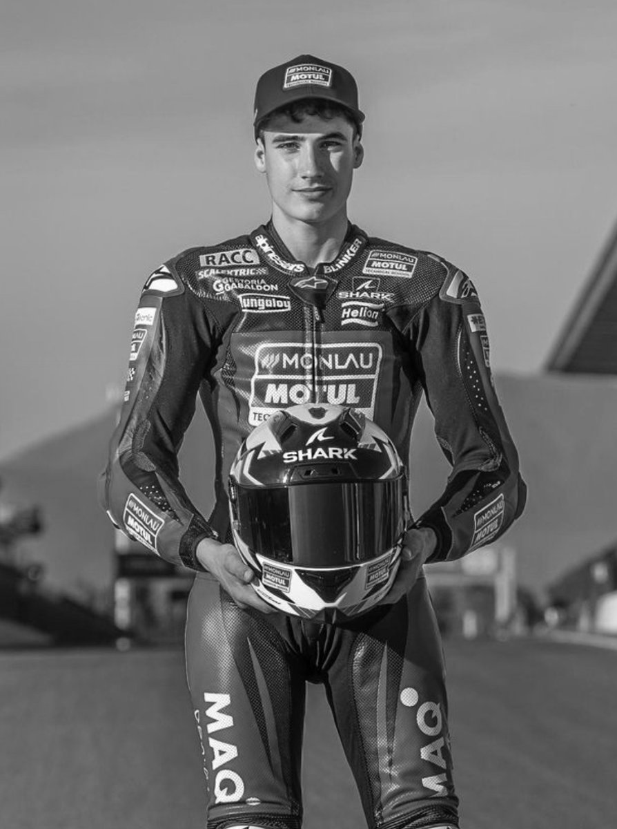 El piloto del JuniorGP Pau Alsina ha fallecido tras varios días en el hospital después de sufrir un duro accidente el pasado sábado en una jornada de test en el circuito de Motorland Aragón.

Descanse en paz 😔💔