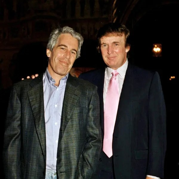 factpostnews's tweet image. Marjorie Taylor Greene tells Trump his supporters will turn on him if he does not release the Epstein files:
"Dangling bits of red meat no longer satisfies. They want the whole steak dinner and will accept nothing else.”