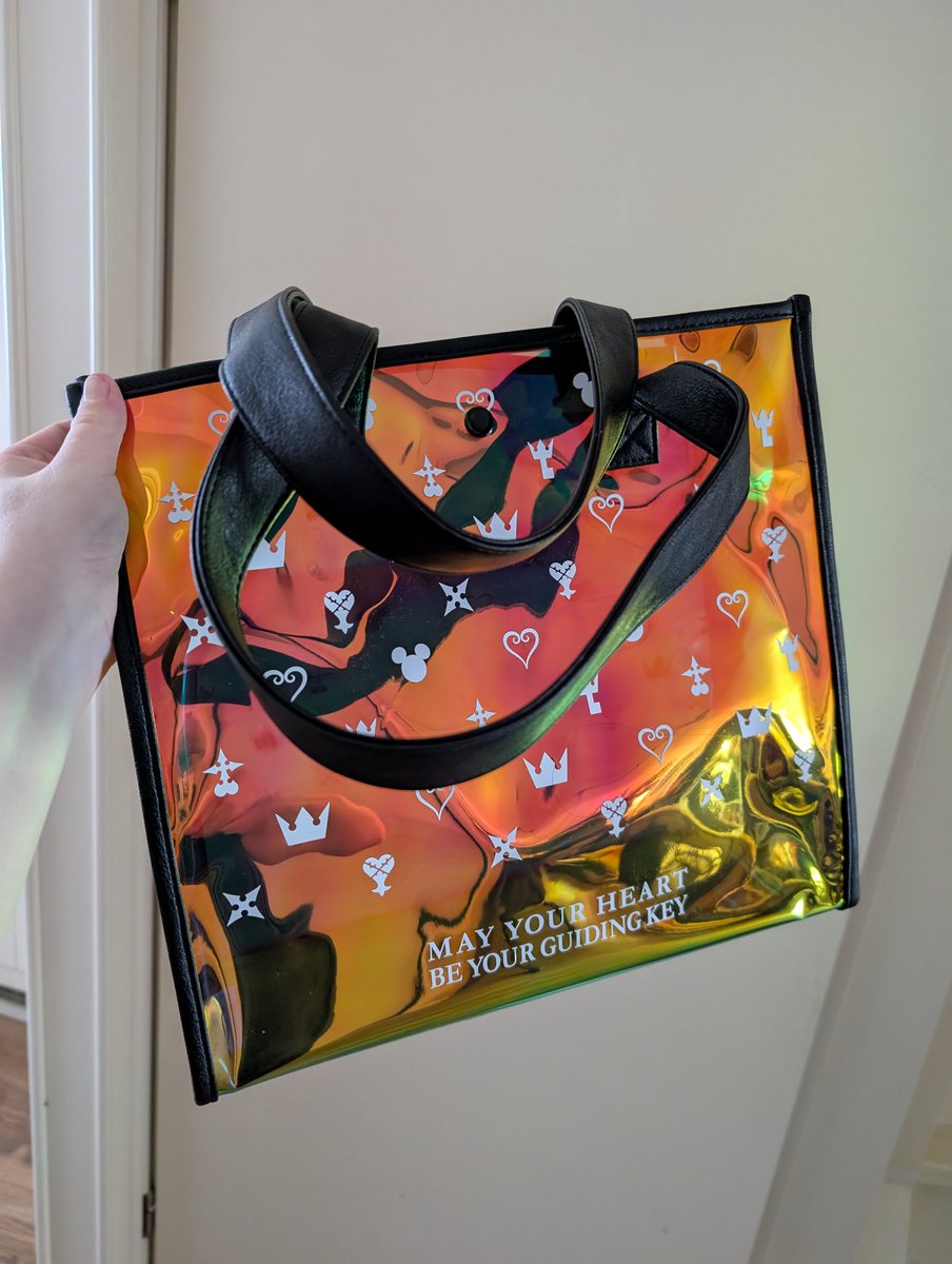 thatblufox's tweet image. Proud owner of this cunty Kingdom Hearts bag ❤️ I love it