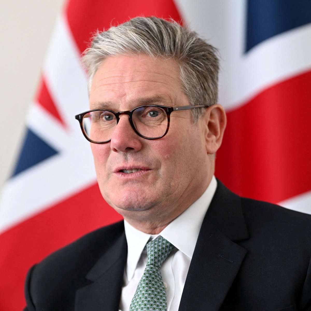 GlobeEyeNews's tweet image. BREAKING:
US deploys tactical nuclear weapons in the UK for the first time since 2008.