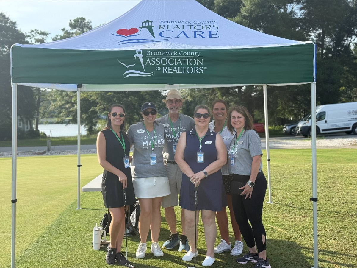 Our BCAR Cares Committee spent their weekend volunteering at the Christian Recovery Center's golf tournament, which is held to raise funds for long-term addiction recovery programs. #BCARcares 💙
