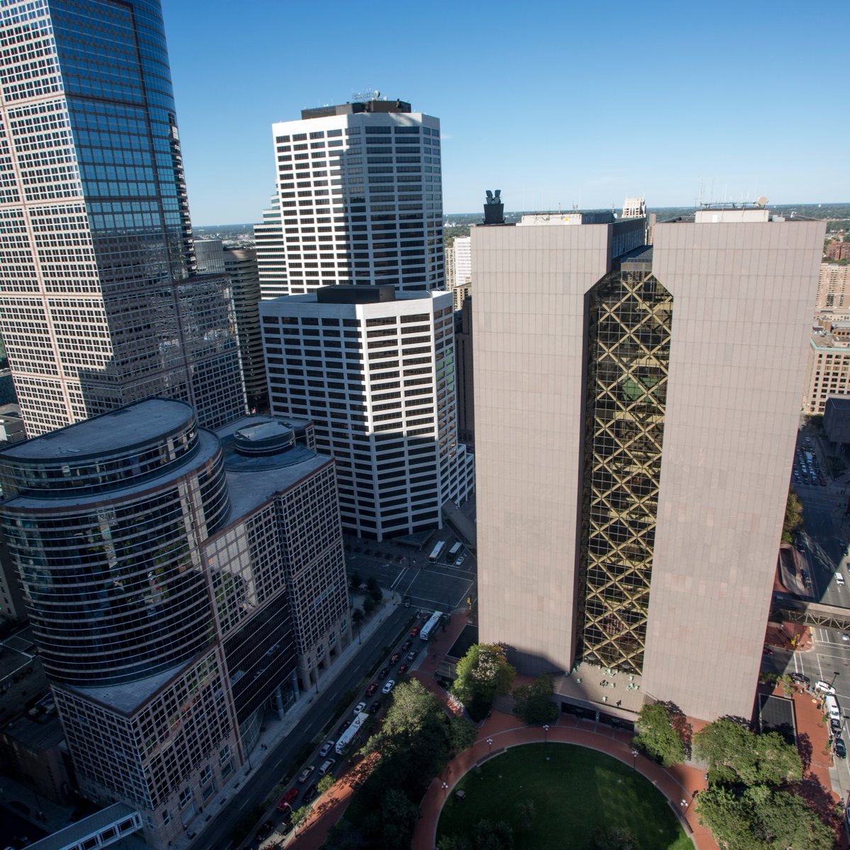 Hennepin's tweet image. Window construction work continues this week on the northeast side of the Government Center.
During construction, visitors can access the building via the north entrance.
For questions, email fixit@hennepin.us