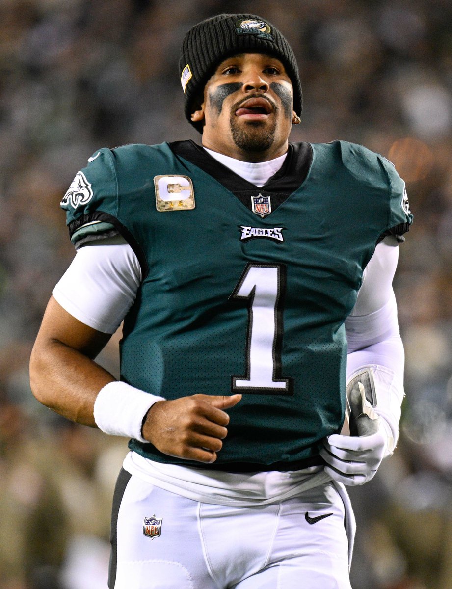 TheEagleTimes_'s tweet image. “He sits at 1”
Dan Orlovsky believes Jalen Hurts is the best QB in the NFL 👀