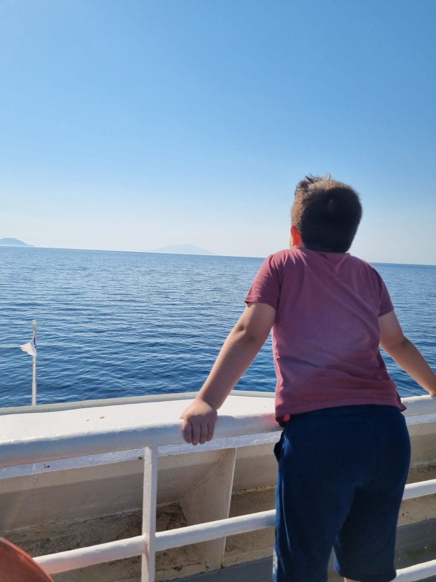 Deniz gören masum Kütahyalı 😁