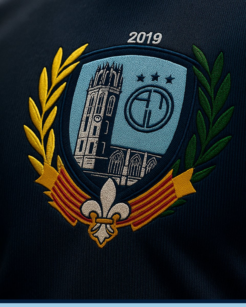 elmarcgrau's tweet photo. Redisseny d'escut per l'@atletic_lleida https://t.co/PYnhPaGxNZ