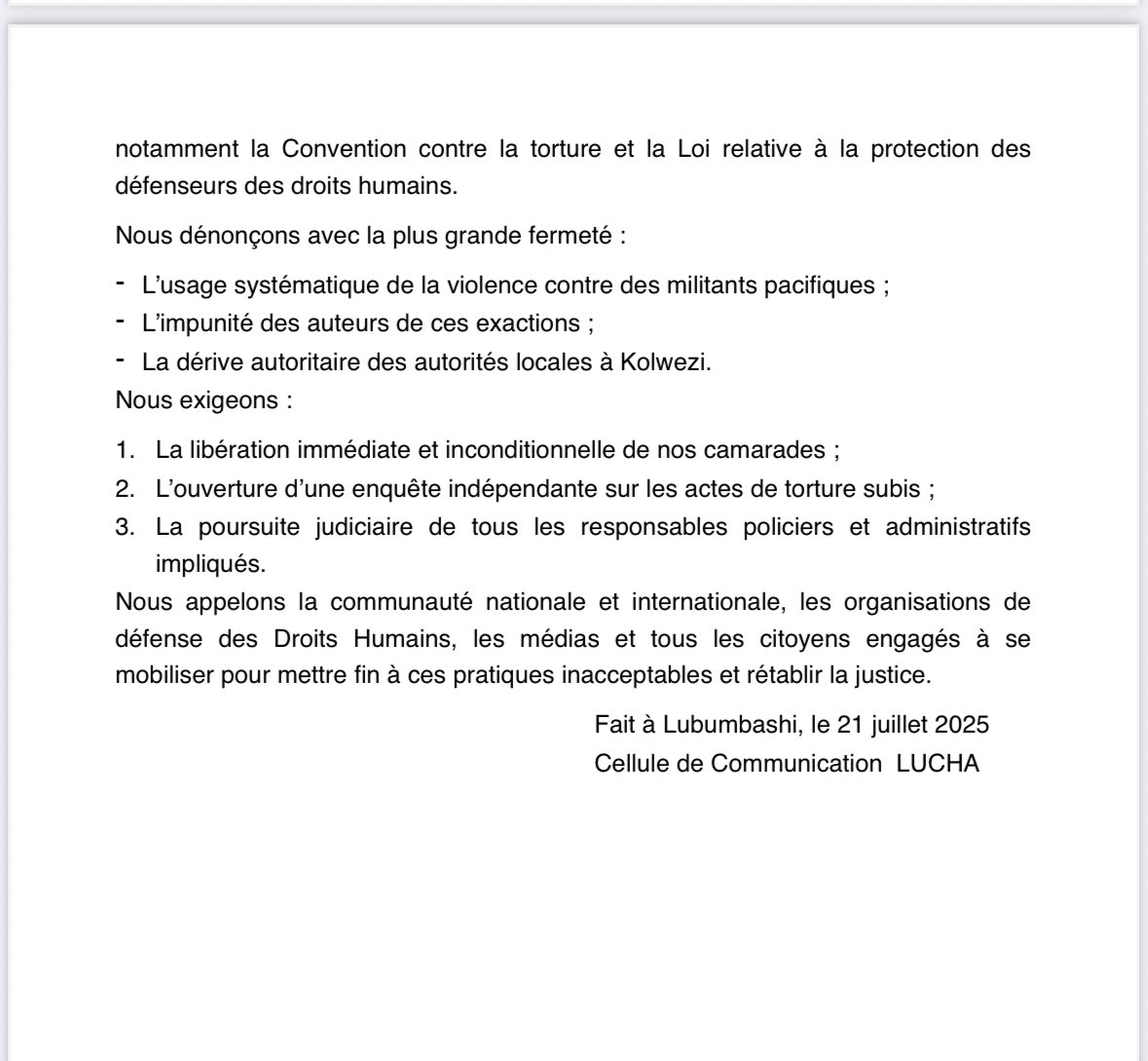 #RDC:nous appelons à la libération immédiate et sans condition des militants de <a href="/luchaRDC/">LUCHA 🇨🇩</a> arrêtés arbitrairement, brutalement, battus et torturés par des éléments de la Police Nationale Congolaise, sur ordre du maire de la ville de Kolwezi.
La lutte n’est pas un crime.