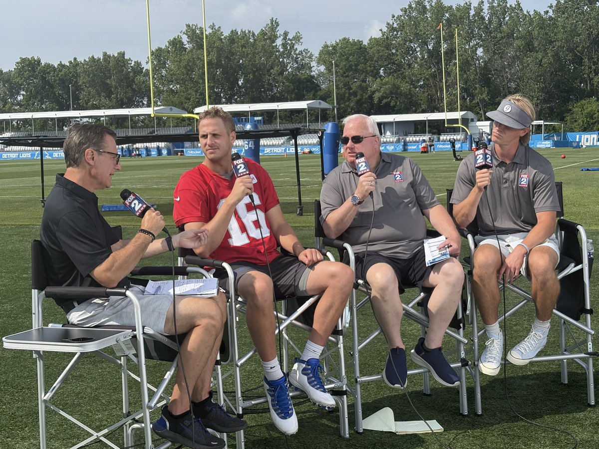 DanMillerFox2's tweet image. Always a big day for us because it means football is back. Our @Lions Training Camp Special airs tonight at 6:30. Dan Campbell, @JaredGoff16 @aidanhutch97 will all join us. That’s tonight on your Home for @Lions Football #Fox2