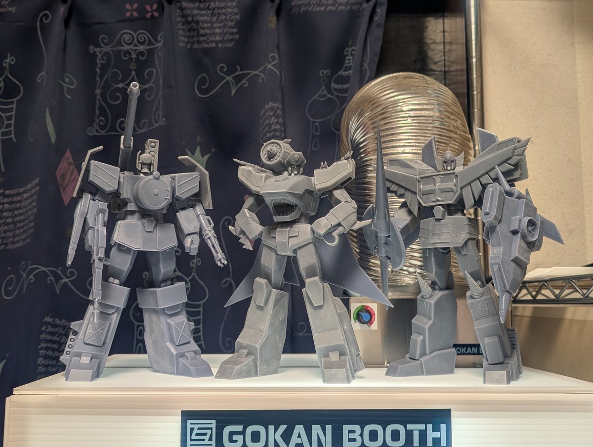 SHIMAGARE's tweet image. この三連休で一気にレジェンドラの勇者達を組み上げました。
お断りしておきますと、これらは展示申請で販売はありません。
メンテナンス中のグレートゴルドランとあわせてゴルドラン30周年を祝おうと思います。
ワンフェス2025夏 5-17-02 
はっぴーベル
#WF2025S #WF2025夏 #ゴルドラン #勇者ロボ